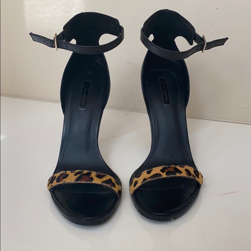 Zara High Heel Leopard Print Strap Sandals 🐆
